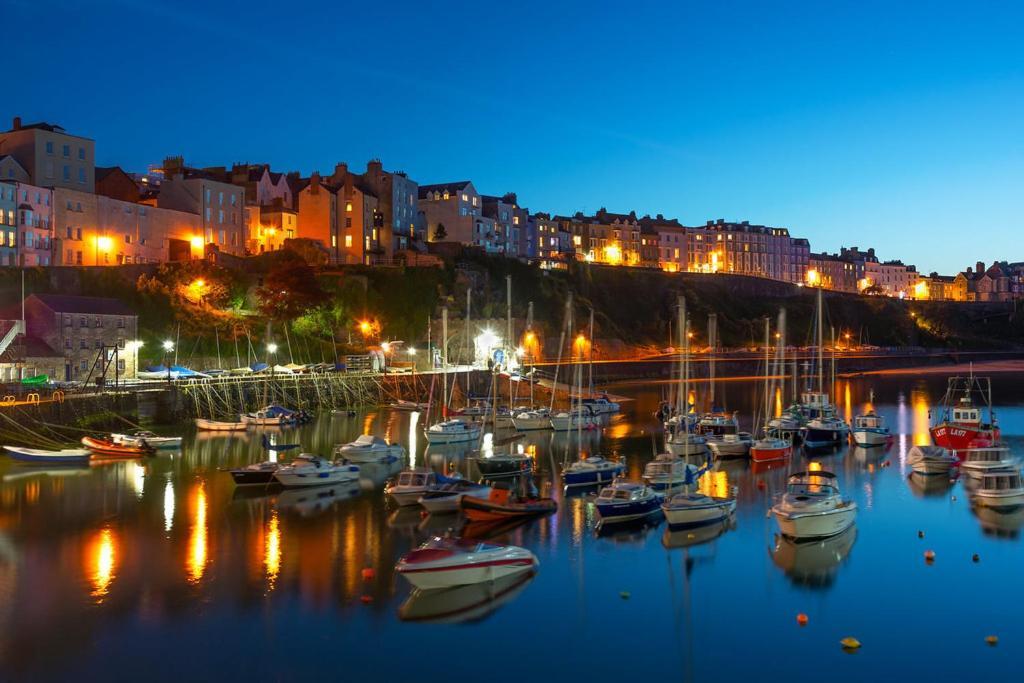 No: 1 The Esplanade Guest Accommodation. Tenby Exteriér fotografie