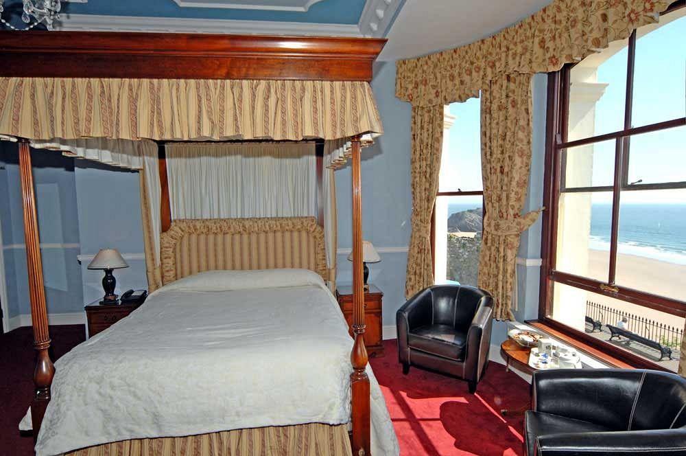 No: 1 The Esplanade Guest Accommodation. Tenby Exteriér fotografie