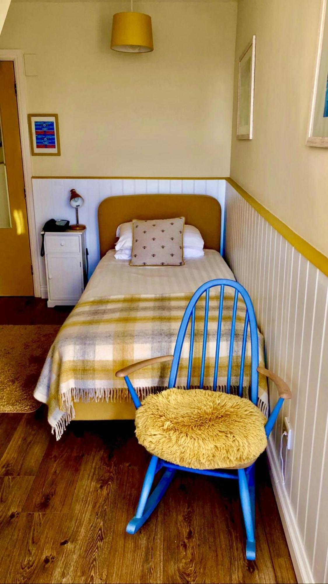 No: 1 The Esplanade Guest Accommodation. Tenby Exteriér fotografie